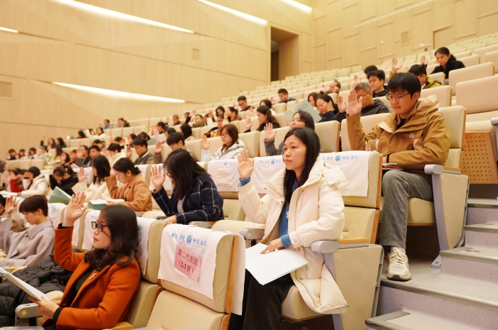 {KS:Field:Title} 第 7 张